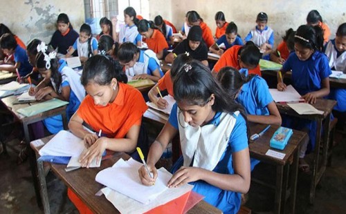 প্রাথমিক বৃত্তি পরীক্ষা  ফেনীতে অংশ নিলো ৩ হাজার ৭শত ৮৮ শিক্ষার্থী  সদরে অনুপস্থিতির হার সবচেয়ে বেশি