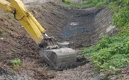 দাদনার খালের খনন কার্যক্রম অব্যাহত