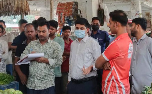 সোনাগাজীর ওলামাবাজারে ভ্রাম্যমান আদালতের অভিযান