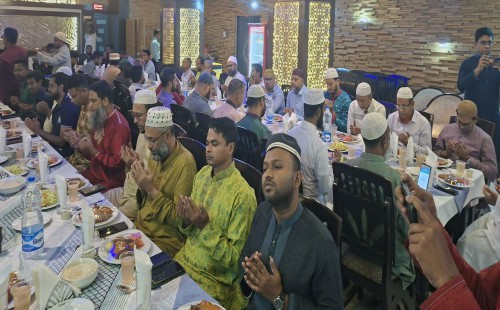 ফেনীতে ফটো জার্নালিস্ট এসোসিয়েশন’র ইফতারে বিশিষ্টজনদের মিলনমেলা