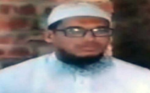 পরশুরামে মাদ্রাসা শিক্ষক ওমর ফারুক‘র বিরুদ্ধে   একাধিক ছাত্রকে বলাৎকারের অভিযোগ