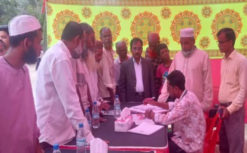 চৌদ্দগ্রামে দু,শতাধিক রোগীর ফ্রী চক্ষু চিকিৎসা