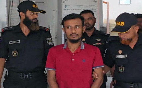 ফুলগাজীতে প্রবাসীর স্ত্রী কাজল হত্যা  প্রধান সন্দেহভাজন গ্রেপ্তার