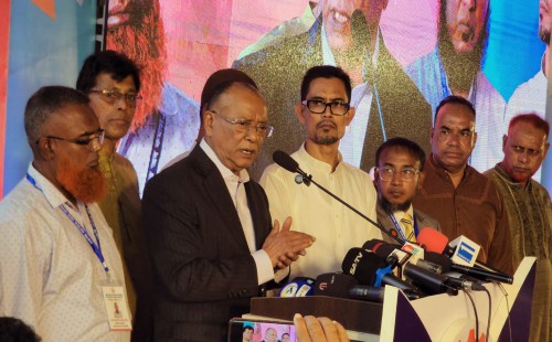 জমকালো আয়োজনে ফেনী চেম্বার অব  কমার্সের নব-নির্বাচিতদের অভিষেক