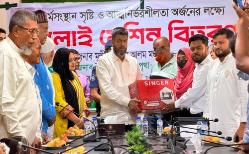 দুর্যোগে ক্ষতিগ্রস্তদের পাশে দাঁড়ানো সরকারের মানবিক দায়িত্ব  - রফিকুল আলম মজনু এমপি