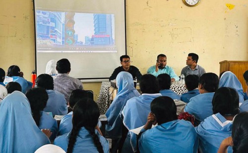 ফেনী পৌর বালিকা বিদ্যানিকেতনে   বিআরটি’র সড়ক নিরাপত্তা সচেতনতামূলক সভা